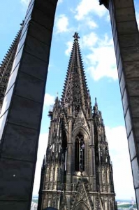 Die Reise 2014 nach Köln mit einer Besichtigung der oberen Partien des Doms.
